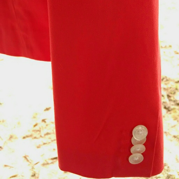 Georgous Coral 3 Button Blazer - Picture 4 of 4